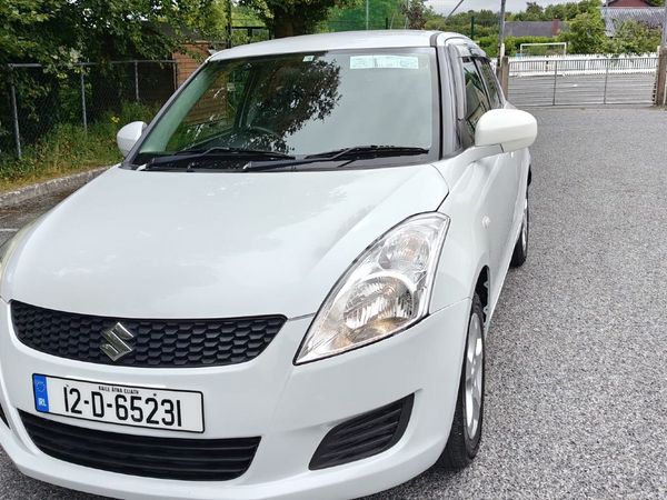 Suzuki Swift Hatchback, Petrol, 2012, White