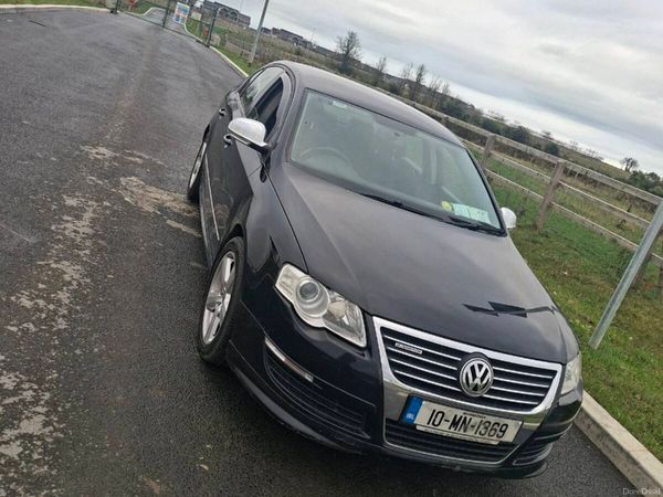 Volkswagen Passat Saloon, Diesel, 2010, Black