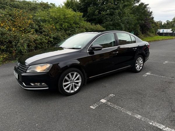 Volkswagen Passat Saloon, Diesel, 2011, Black