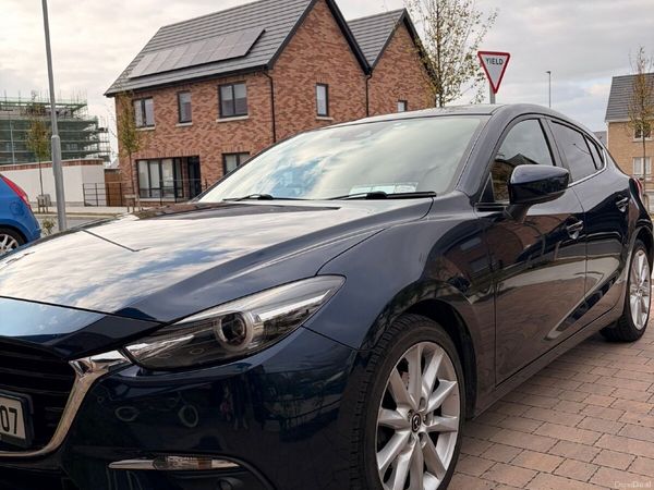 Mazda Mazda3 Hatchback, Diesel, 2016, Blue