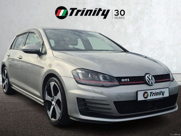 Volkswagen Golf Hatchback, Petrol, 2015, Silver