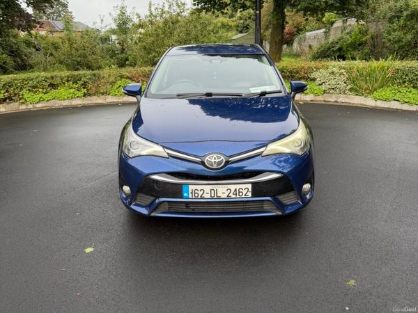 Toyota Avensis Saloon, Diesel, 2016, Blue