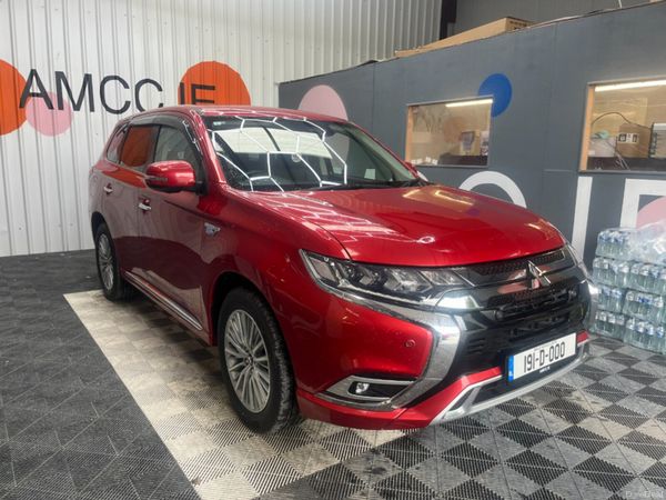 Mitsubishi Outlander SUV, Petrol, 2019, Red