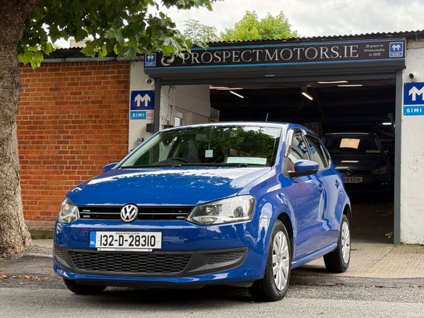 Volkswagen Polo Hatchback, Petrol, 2013, Blue