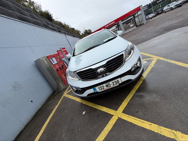 Kia Sportage SUV, Diesel, 2013, White