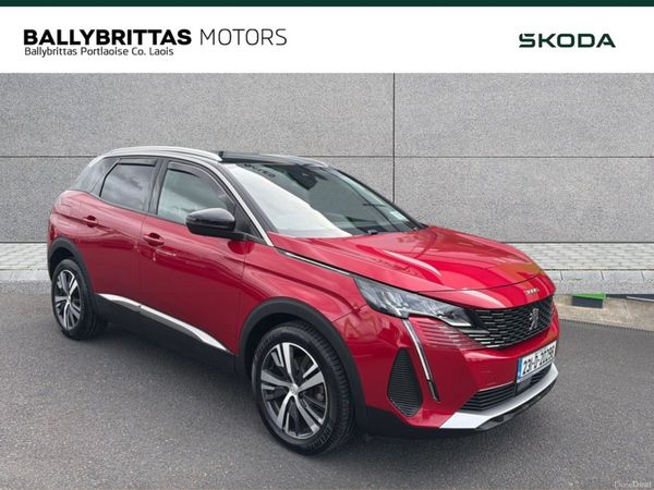 Peugeot 3008 MPV, Petrol, 2023, Red