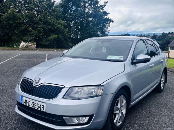Skoda Octavia Hatchback, Diesel, 2014, Silver