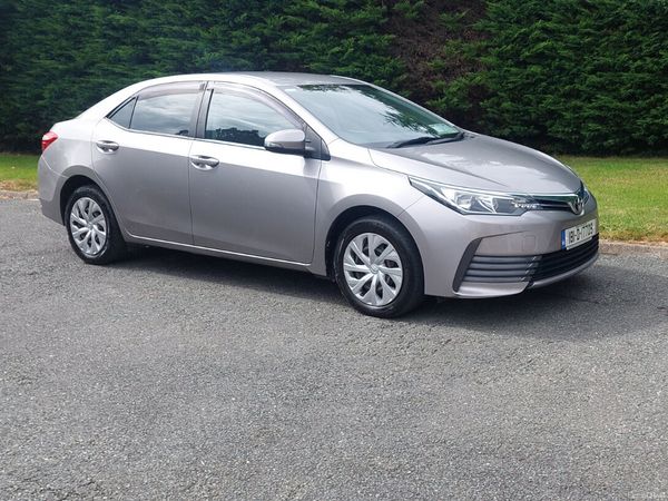 Toyota Corolla Saloon, Petrol, 2018, Grey