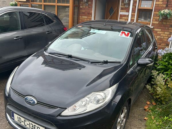Ford Fiesta Hatchback, Petrol, 2010, Black