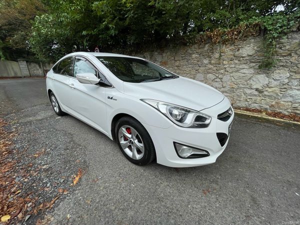 Hyundai i40 Saloon, Diesel, 2013, White