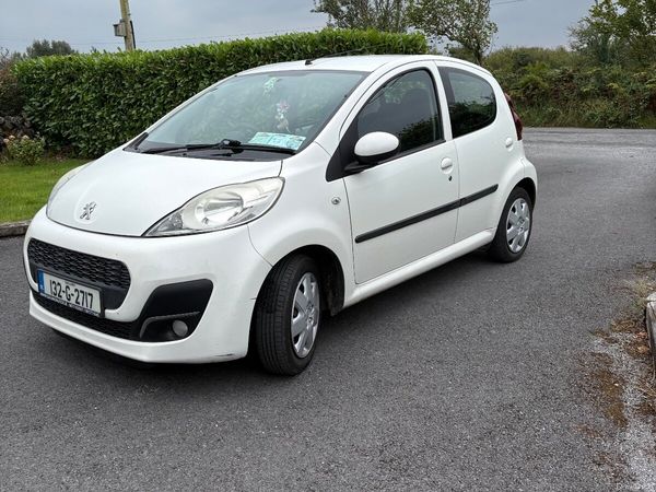Peugeot 107 Hatchback, Petrol, 2013, White