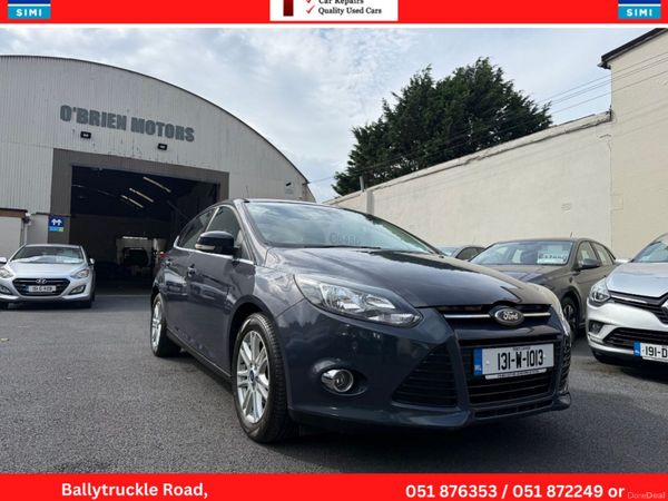 Ford Focus Hatchback, Petrol, 2013, Grey