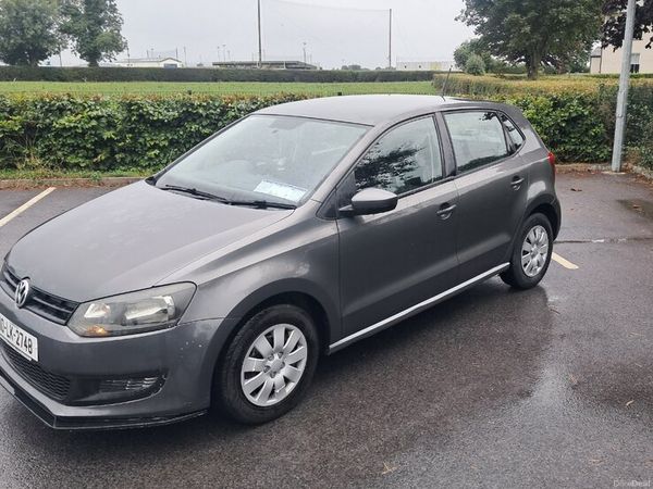 Volkswagen Polo Hatchback, Petrol, 2010, Grey