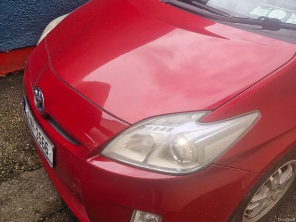 Toyota Prius Hatchback, Petrol Hybrid, 2011, Red