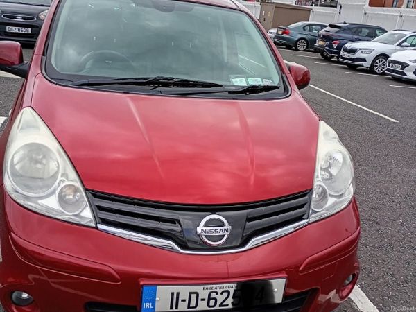 Nissan Note MPV, Petrol, 2011, Red