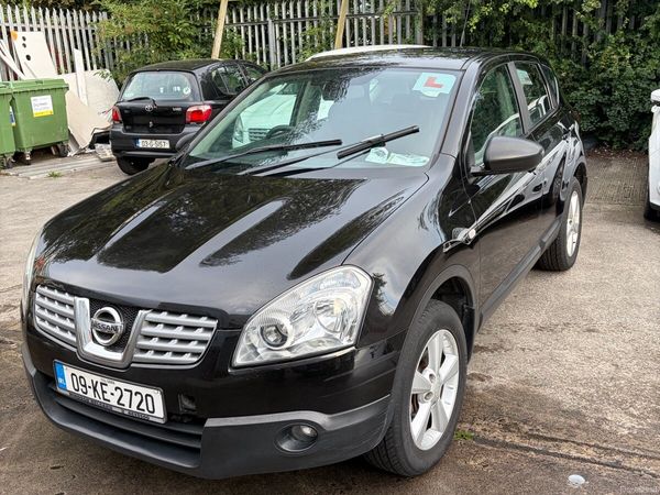 Nissan Qashqai Hatchback, Diesel, 2010, White
