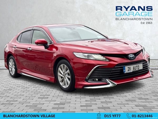 Toyota Camry Saloon, Petrol Hybrid, 2021, Red