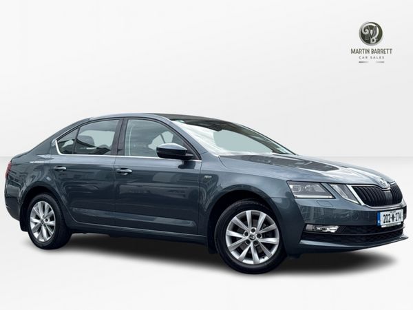Skoda Octavia Hatchback, Petrol, 2020, Grey