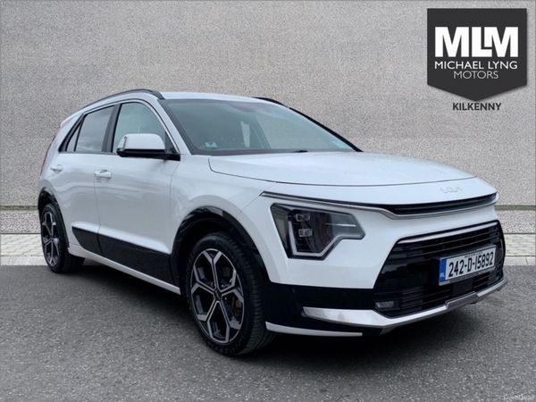 Kia Niro MPV, Petrol Plug-in Hybrid, 2024, White