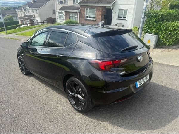 Vauxhall Astra Hatchback, Diesel, 2016, Black