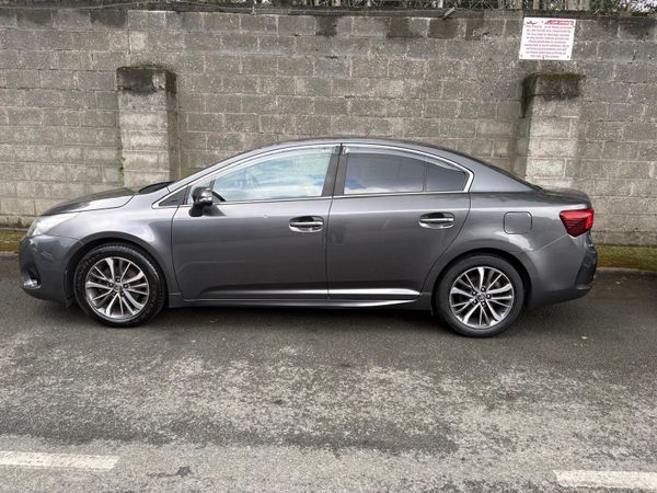 Toyota Avensis Saloon, Diesel, 2015, Grey