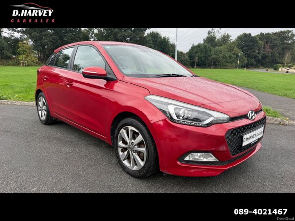Hyundai i20 Hatchback, Petrol, 2016, Red