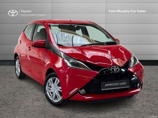Toyota Aygo Hatchback, Petrol, 2016, Red