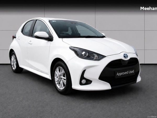 Toyota Yaris Hatchback, Petrol Hybrid, 2023, White