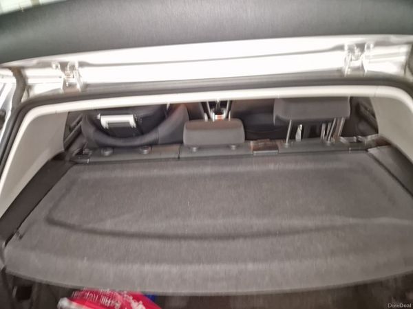 Volkswagen Golf Hatchback, Diesel, 2009, Silver