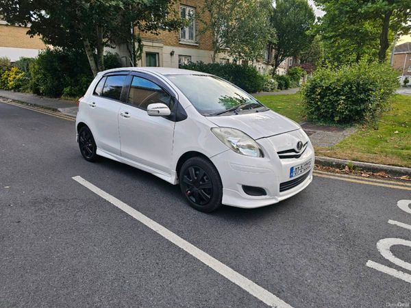 Toyota Vitz Hatchback, Petrol, 2007, White