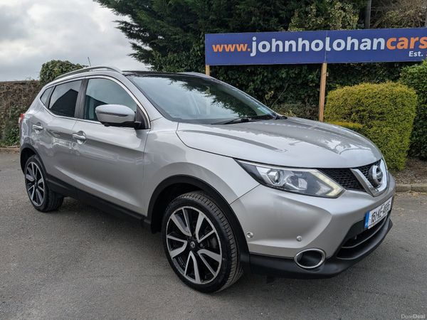 Nissan Qashqai Hatchback, Diesel, 2015, Silver