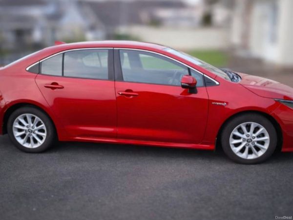 Toyota Corolla Saloon, Petrol Hybrid, 2022, Red