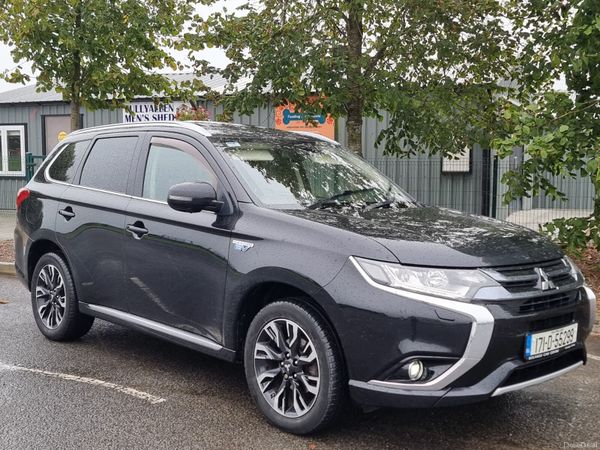 Mitsubishi Outlander SUV, Petrol Plug-in Hybrid, 2017, Black