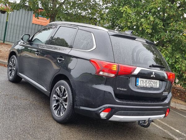 Mitsubishi Outlander SUV, Petrol Plug-in Hybrid, 2017, Black