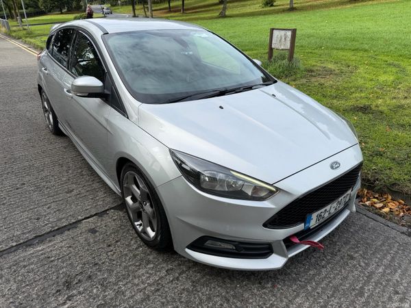 Ford Focus Hatchback, Diesel, 2016, Silver