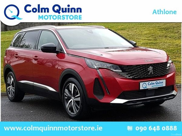 Peugeot 5008 MPV, Diesel, 2022, Red