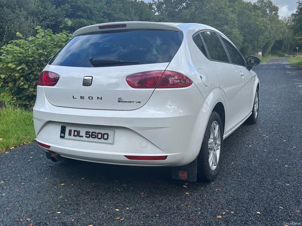 SEAT Leon Hatchback, Diesel, 2011, White
