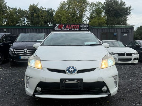 Toyota Prius Hatchback, Petrol Hybrid, 2015, White