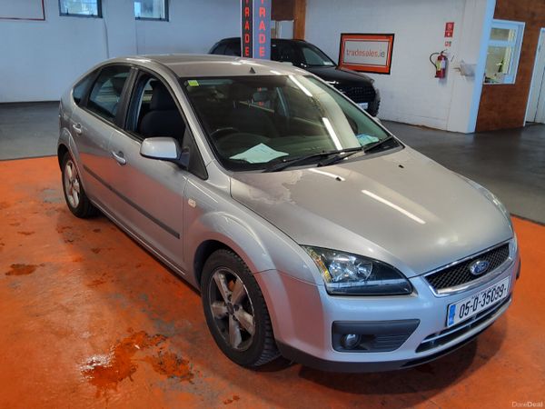 Ford Focus Hatchback, Petrol, 2005, Silver