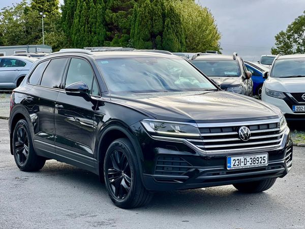 Volkswagen Touareg SUV, Diesel, 2023, Black