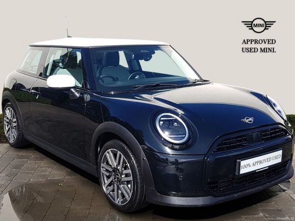 Mini Cooper Hatchback, Petrol, 2025, Black