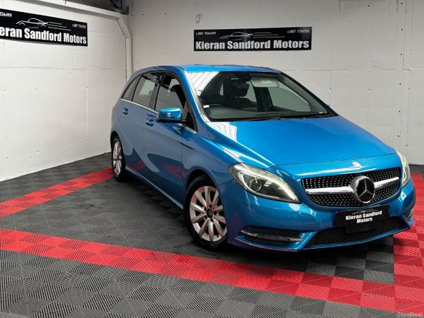 Mercedes-Benz B-Class Hatchback, Petrol, 2013, Blue