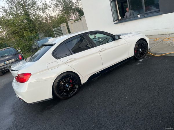 BMW 3-Series Saloon, Diesel, 2012, White