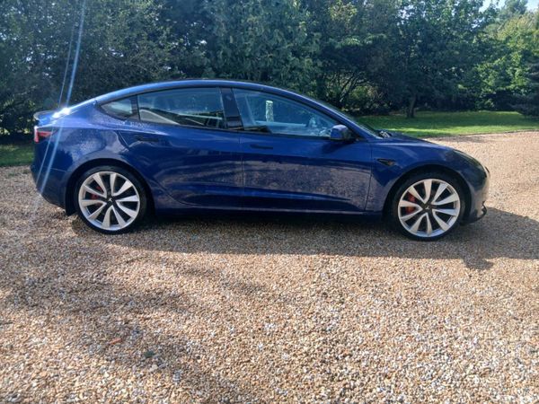 Tesla Model 3 Saloon, Electric, 2022, Blue