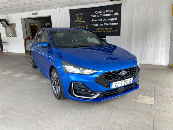 Ford Focus Hatchback, Petrol, 2022, Blue