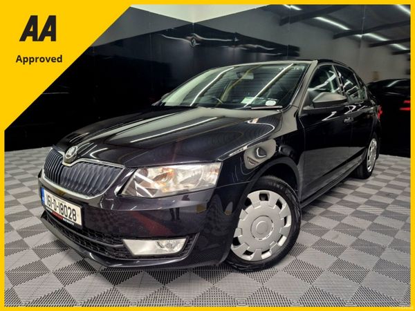 Skoda Octavia Saloon, Diesel, 2016, Black