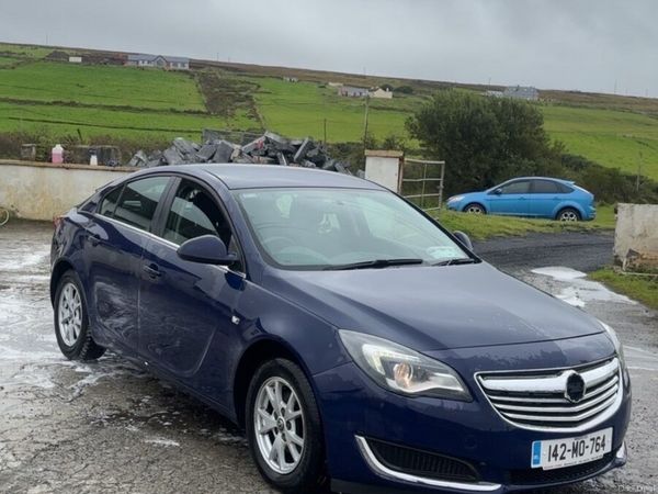 Vauxhall Insignia Hatchback, Diesel, 2014, Blue