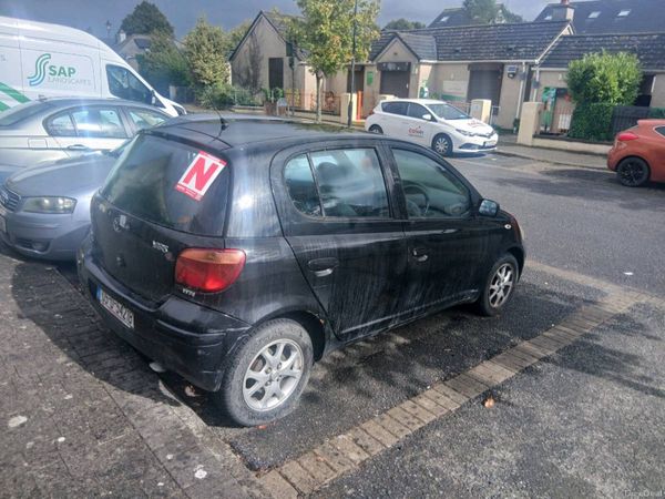 Toyota Yaris Hatchback, Petrol, 2005, Black