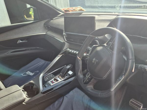 Peugeot 3008 MPV, Petrol, 2022, Blue