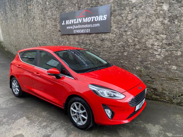 Ford Fiesta Hatchback, Petrol, 2019, Red